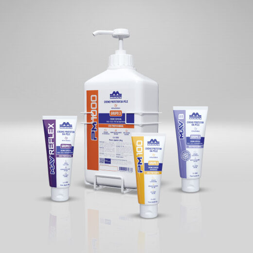 Linha de cremes protetores de pele MAVARO para uso profissional, com embalagens em bisnaga e frasco pump, incluindo versões do creme protetor grupo 3 e creme repelente, sobre fundo cinza.
